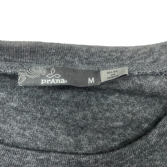 Prana Medium Grey Long Sleeve Lacey Arms Cotton/Polyester Top - Picture 5 of 7